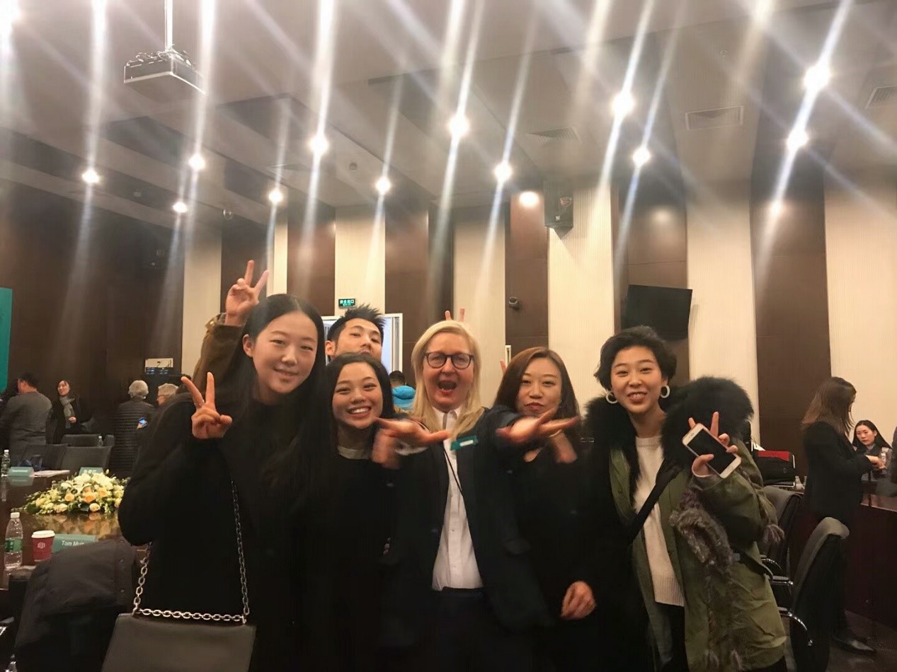 Jivan与BCU珠宝学院往届学生在2017北京国际首饰艺术展