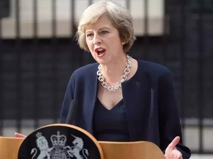 英国首相梅姨