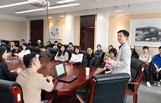 学艺术读博难不难？知名策展人教你直通海外艺术博士！