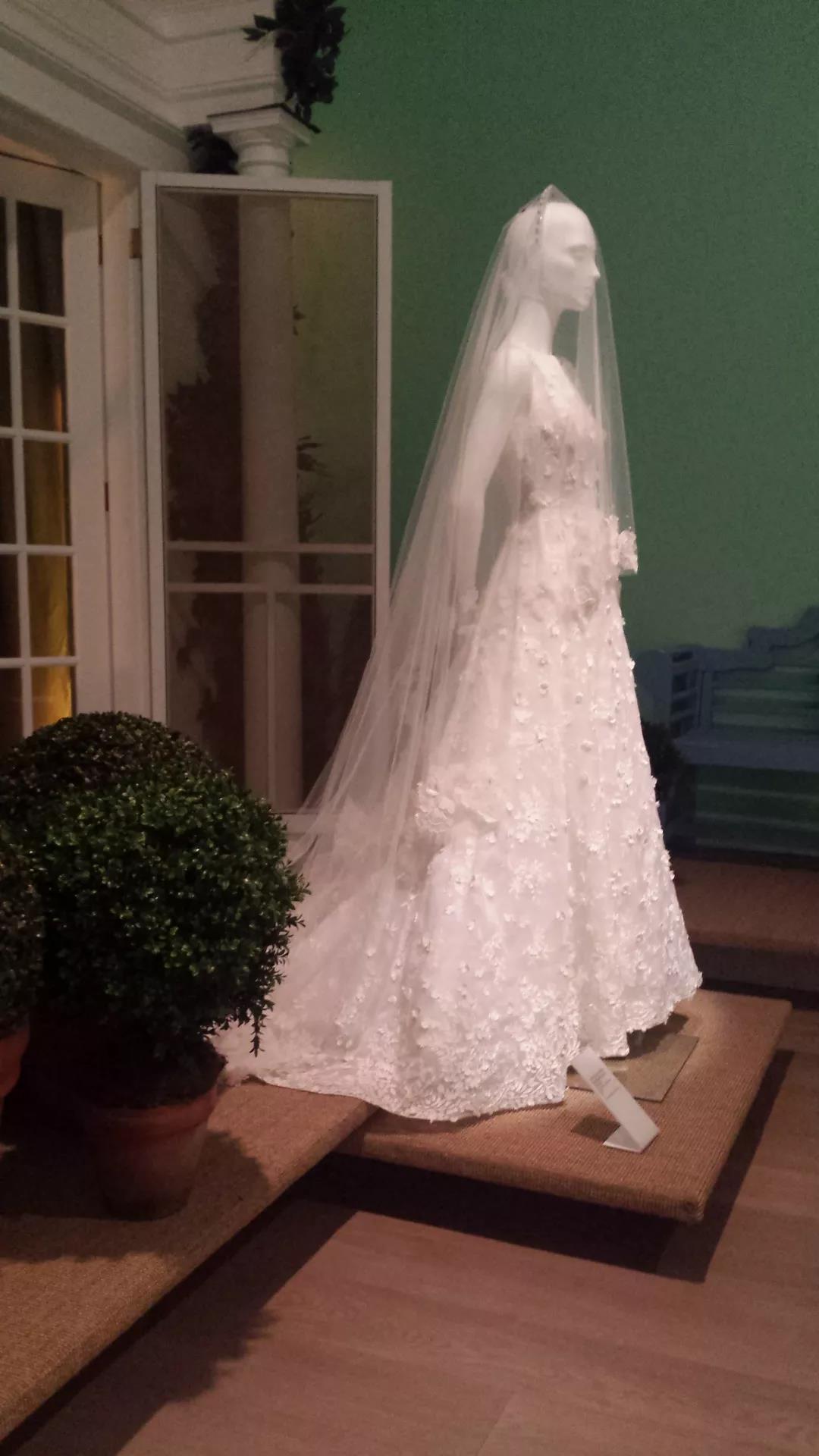 Vivienne westwood 在学校museum的展览