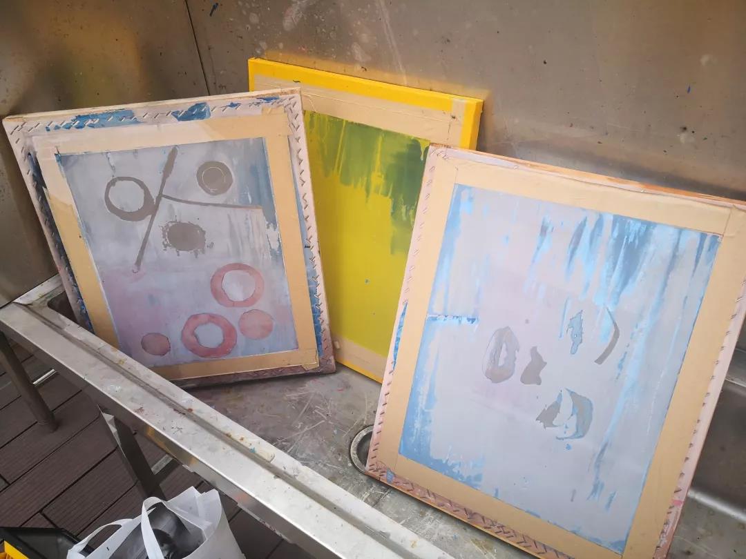 版画工作室屋顶印画也同时进行了一场有趣的丝网版画工坊