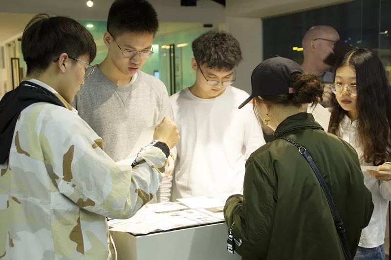 考评小组一 