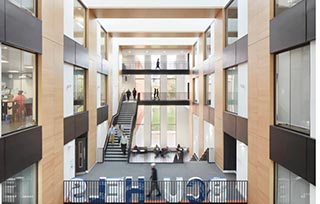 AIVA国际艺术名校预科秋季入学报考中，提前锁定顶牛offer！